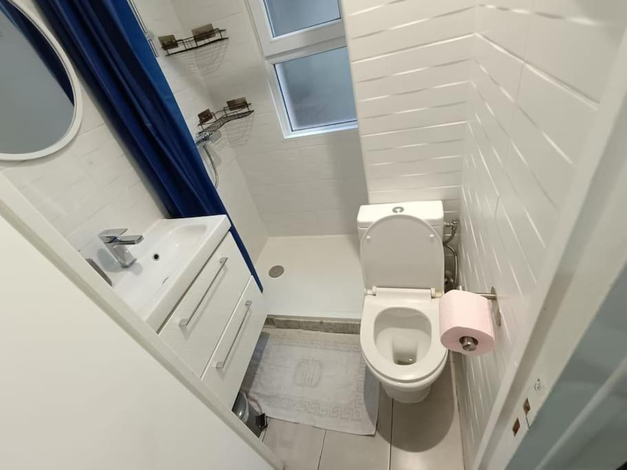 Апартаменты 3 Pieces Au Calme Avec 1 Acces Independant Париж Экстерьер фото